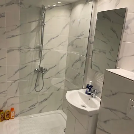 Piata Mihail Kogalniceanu Nr 8 *