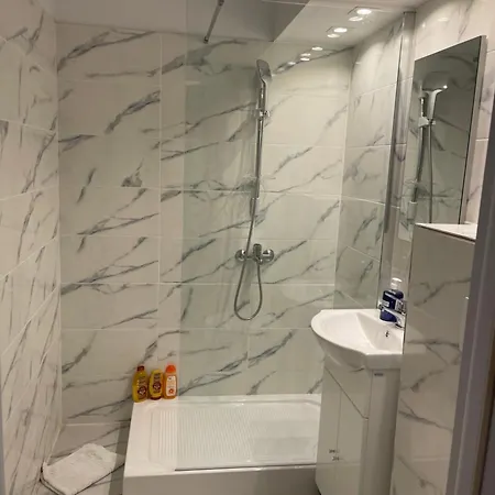 Piata Mihail Kogalniceanu Nr 8 公寓