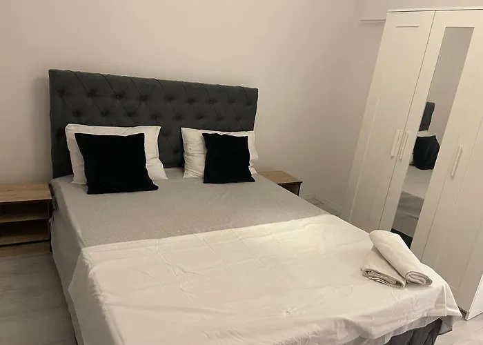 Piața Mihail Kogălniceanu Nr 8 Bucureşti