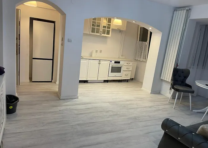 Piața Mihail Kogălniceanu Nr 8 * Bucureşti